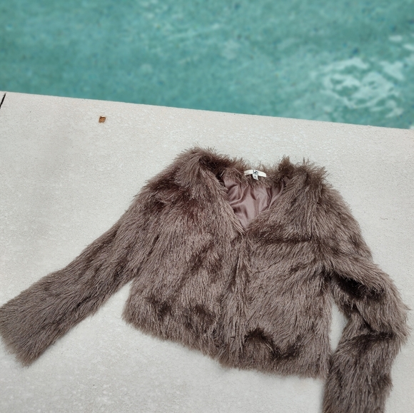 Ya Los Angeles silky feel fuzzy jacket - Picture 8 of 11